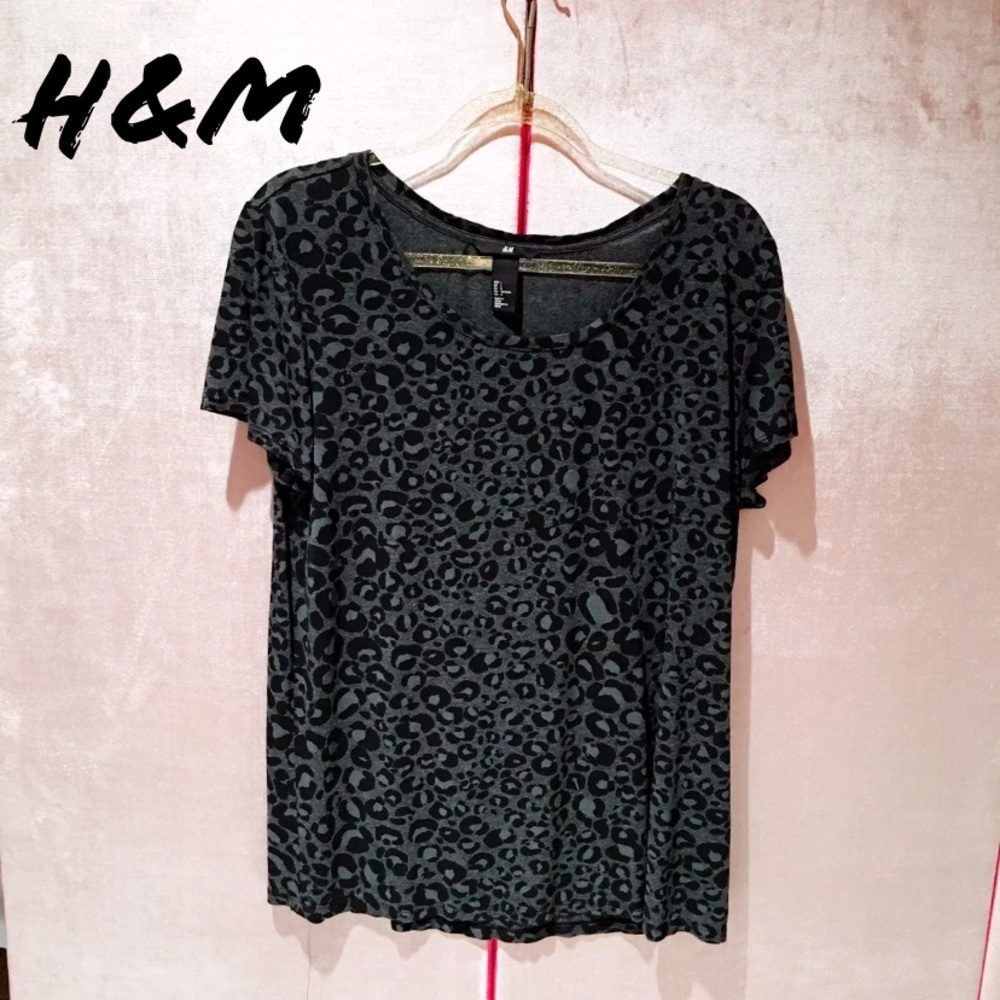✨3/15✨ NW H&M Leopard Print Viscose Tee Size L SFH